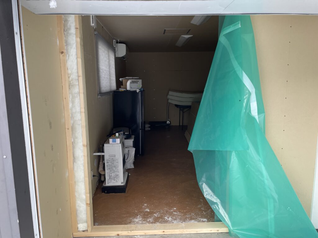 DTFプリンターを前すらさるワークショップへ導入します